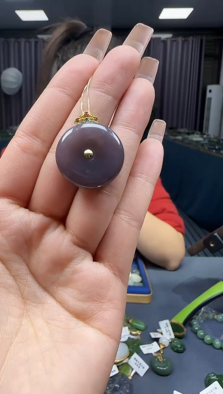 【闪购商品】和田玉挂件18K金镶嵌1