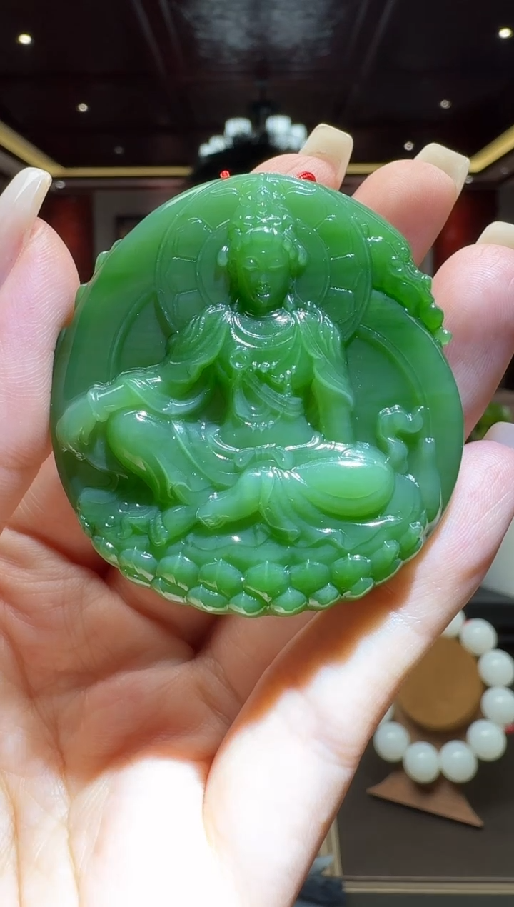 未镶嵌和田玉挂件by