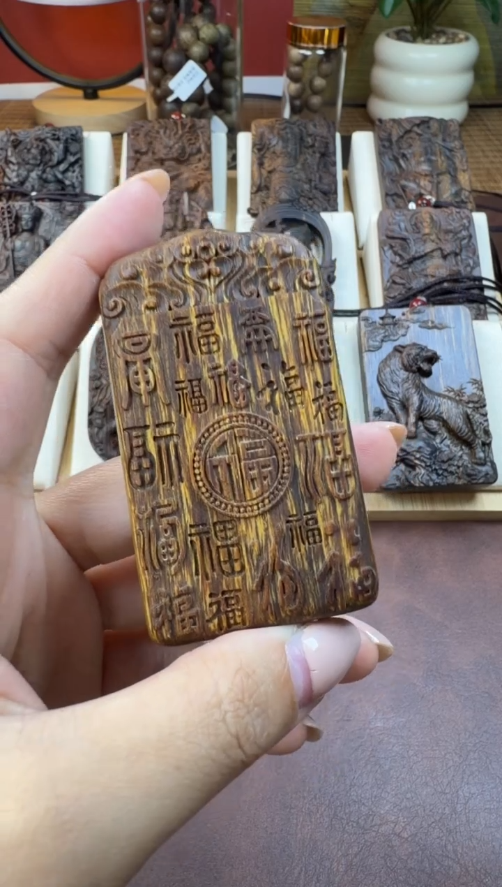 木木雕款芽庄  百福 双面雕刻 7cm送养香瓶