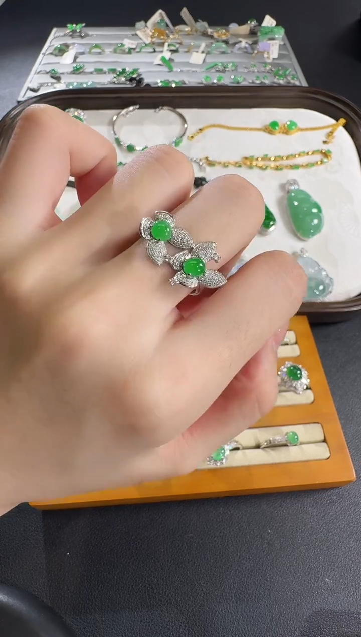 吊坠(不含链)18K金镶嵌翡翠【源头工厂】钻石镶嵌