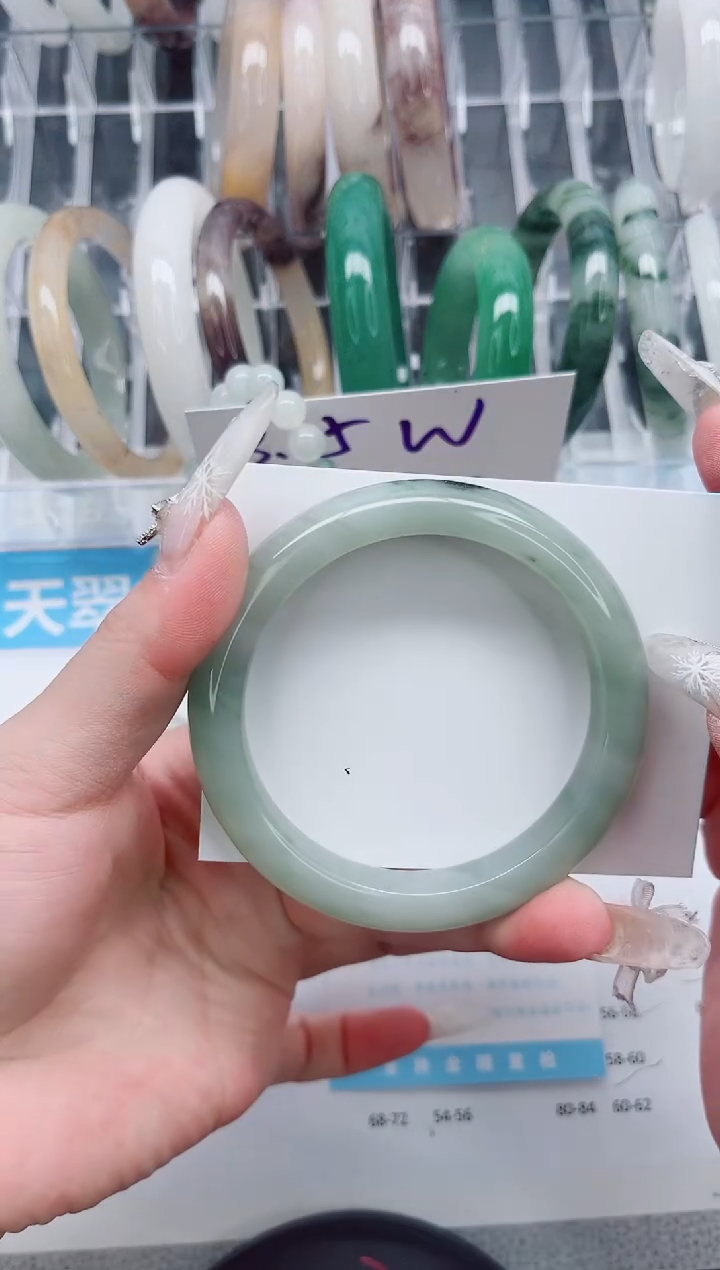 【闪购商品】石英质玉手镯未镶嵌A304-60