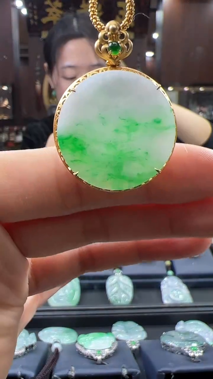 【闪购商品】翡翠挂件18K金镶嵌圆牌不含链