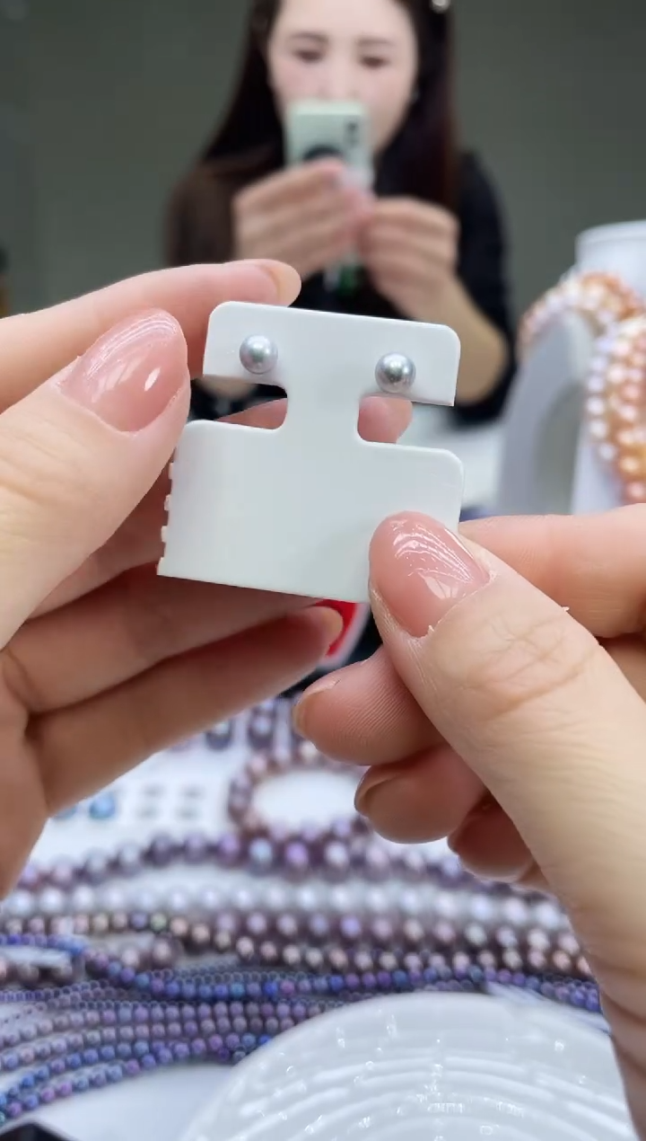 未镶嵌耳饰淡水珍珠灰色系耳饰