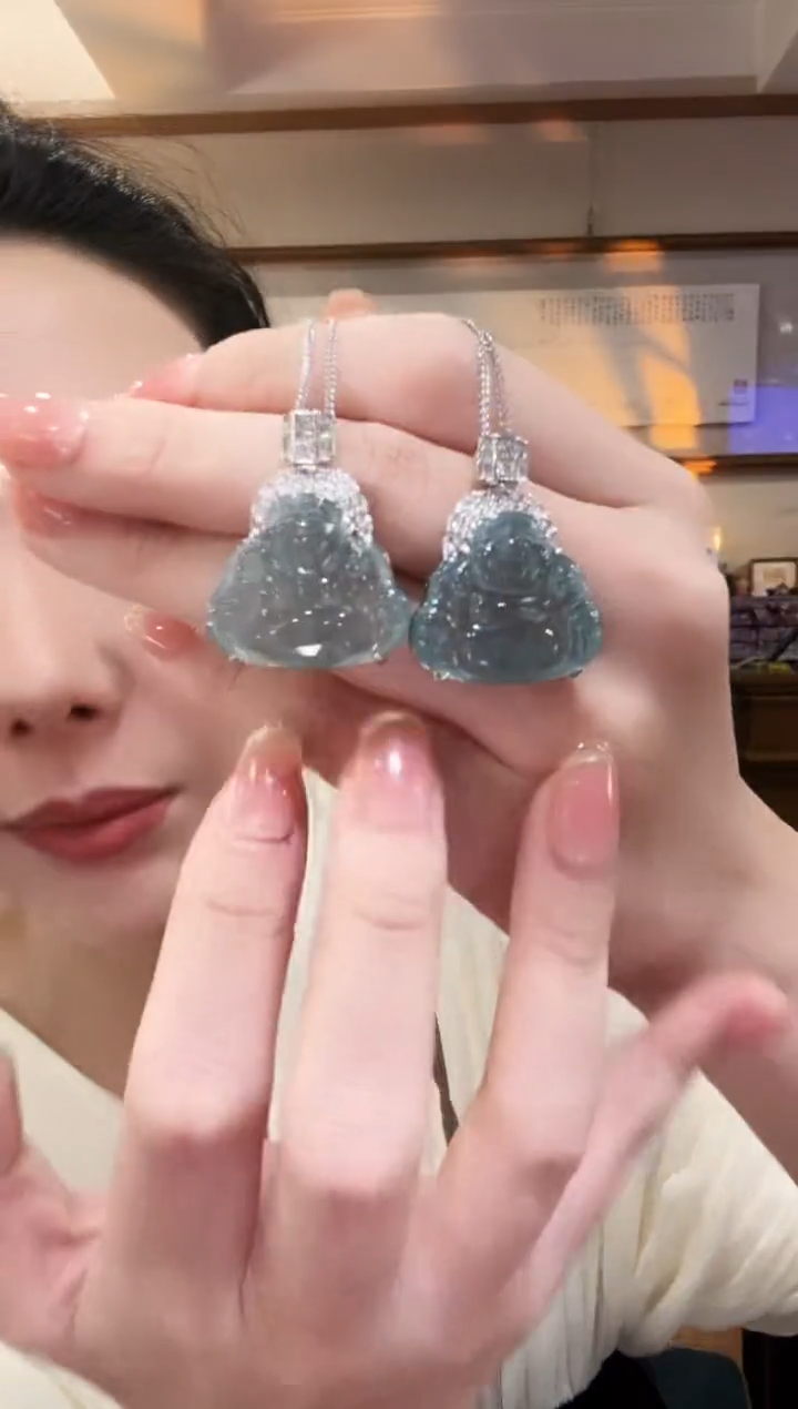 翡翠未镶嵌颈饰国风多样性发其一