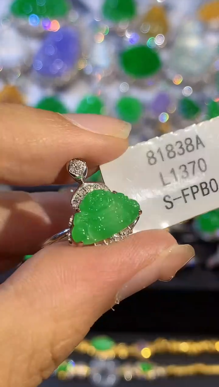 18K金镶嵌戒指翡翠L1370多样性发其一