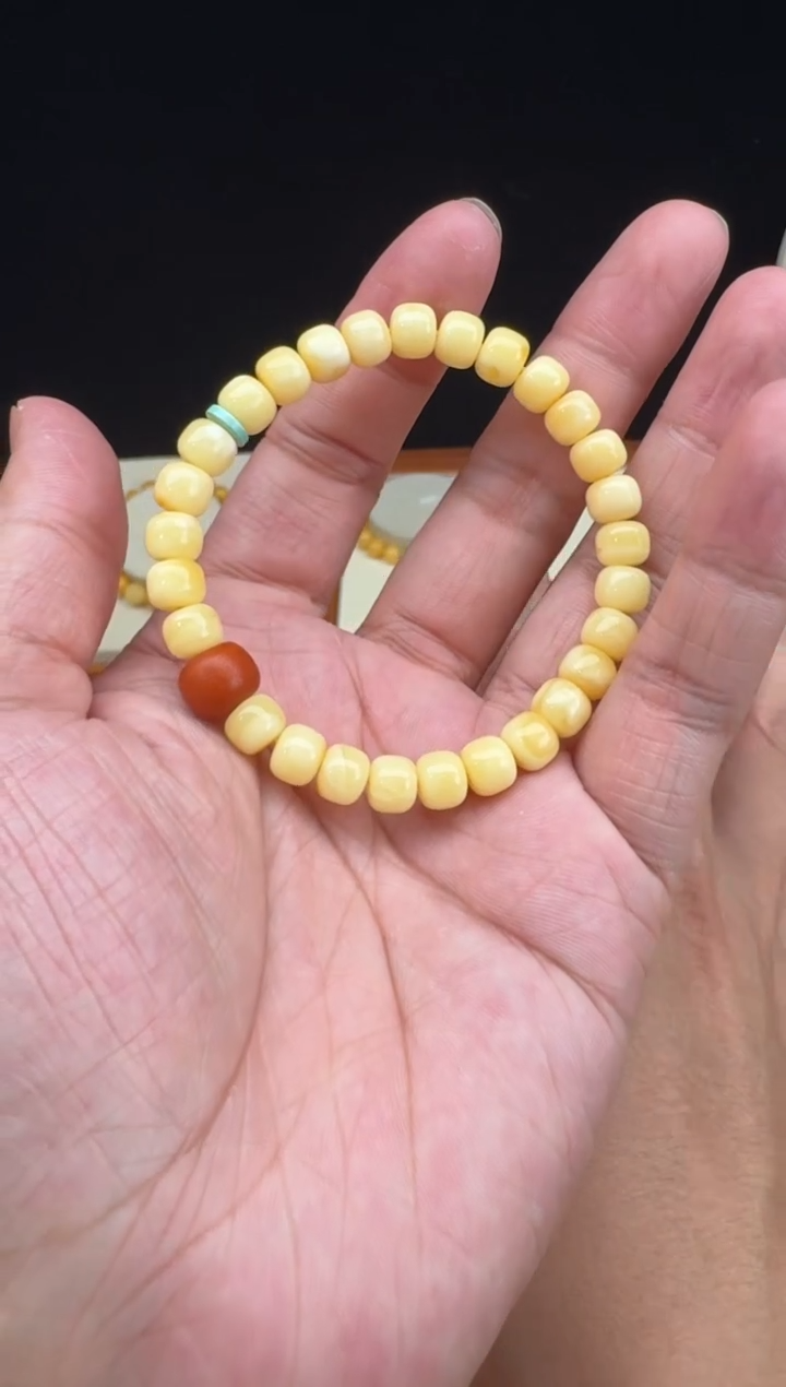 【闪购商品】蜜蜡手链未镶嵌白花蜡老型珠