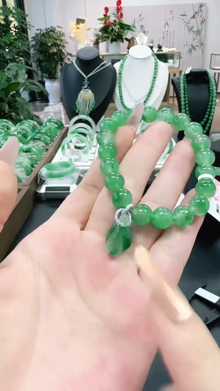 未镶嵌1石英质玉（非洲翠）/7262