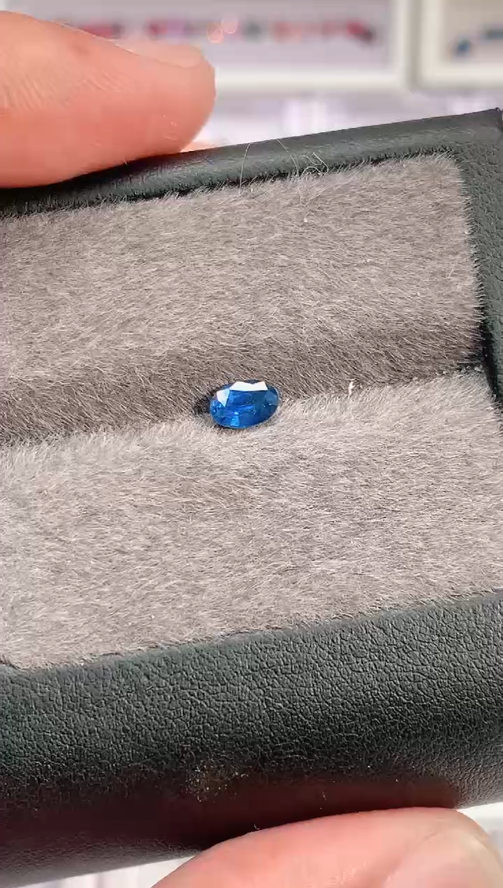 裸石蓝宝石0.63-天然蓝宝石