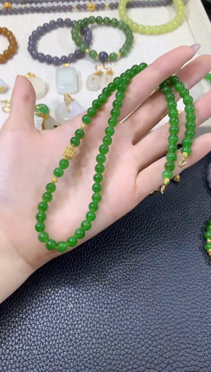 和田玉18K金镶嵌颈饰A25   多样性发一件