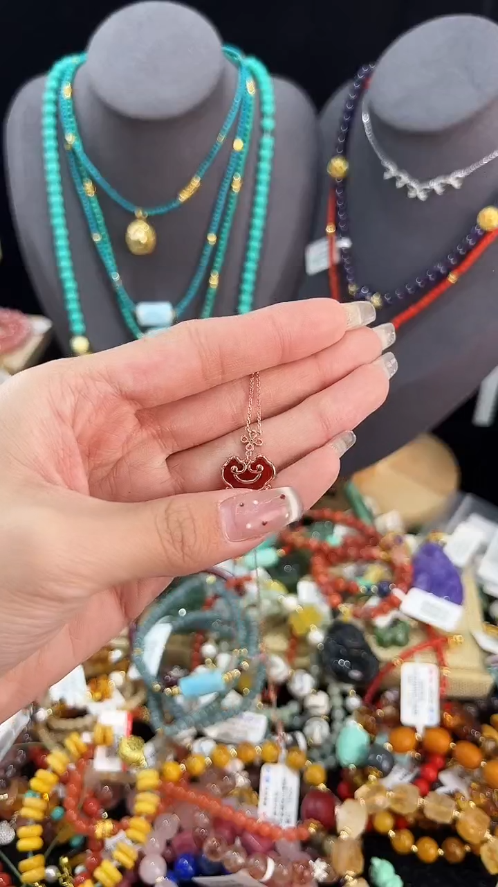 【闪购商品】玛瑙/玉髓颈饰银S925镶嵌吊坠