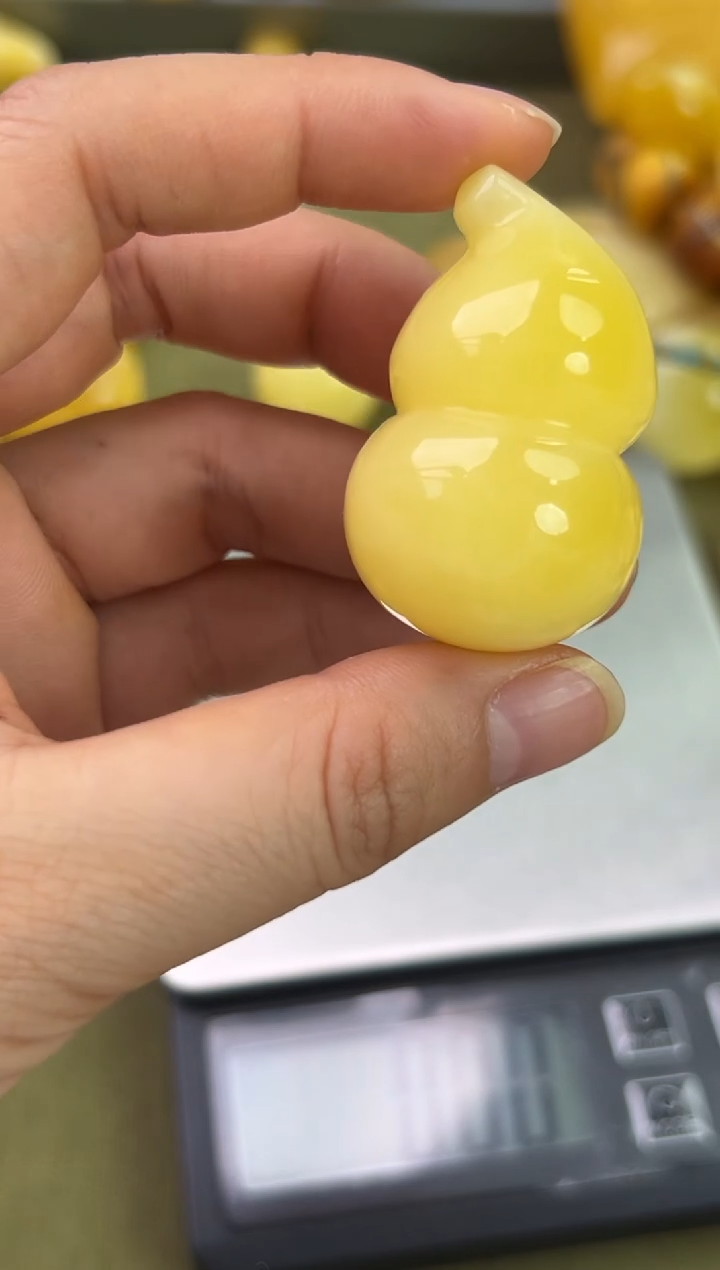 裸石琥珀未镶嵌琥珀蜜蜡吊坠