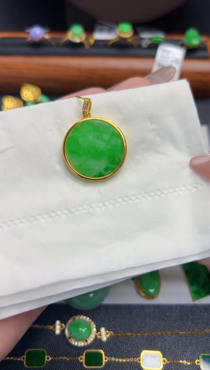 【闪购商品】翡翠颈饰18K金镶嵌Y缅料A货/支持复检/一件