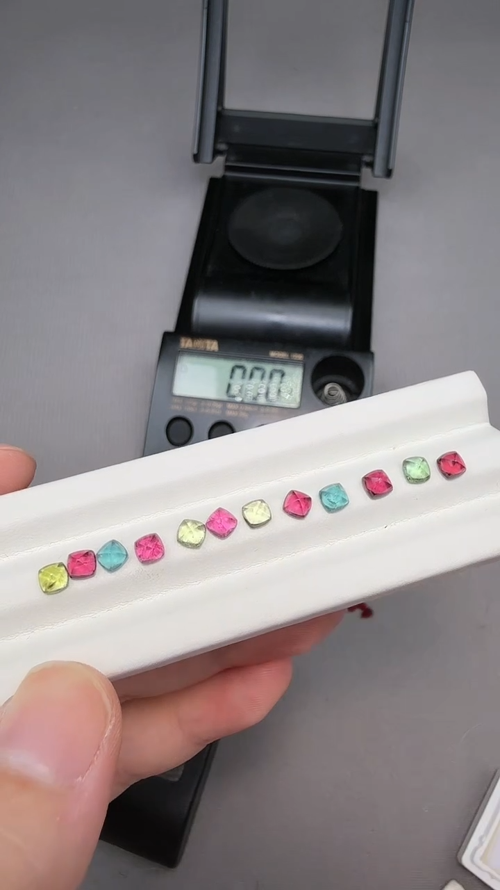 【闪购商品】碧玺裸石未镶嵌4ct-A391-12p