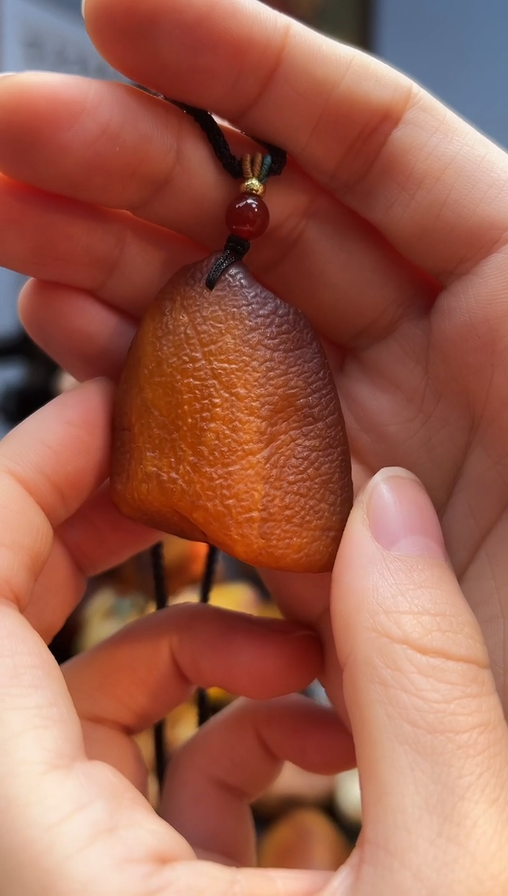 琥珀颈饰未镶嵌挂件