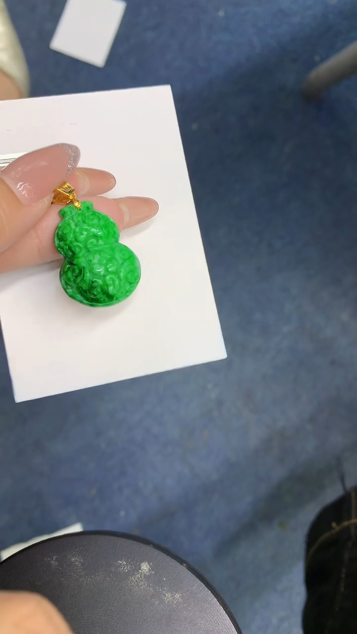 颈饰未镶嵌翡翠1