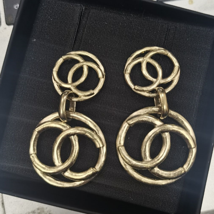 99新 Chanel/香奈儿 小花6枫 复古大双C 耳环 合金