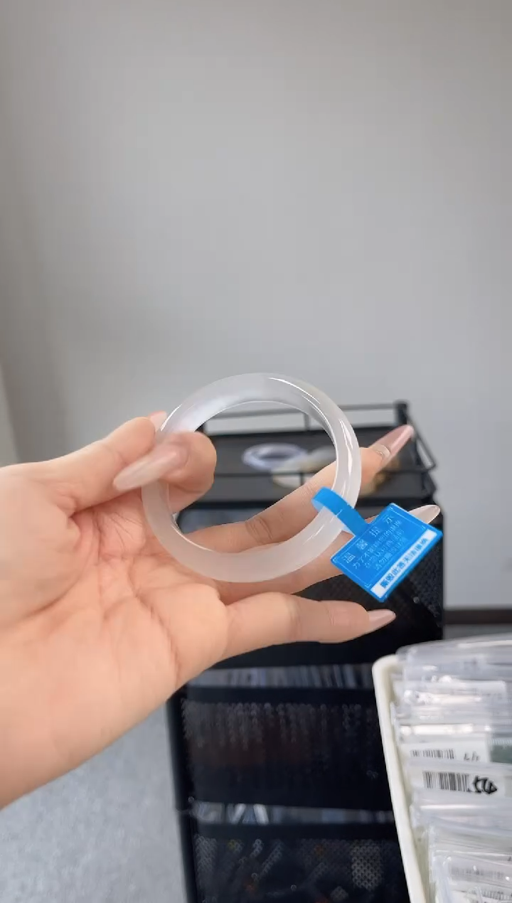 【闪购商品】玛瑙/玉髓手镯未镶嵌53-54圈