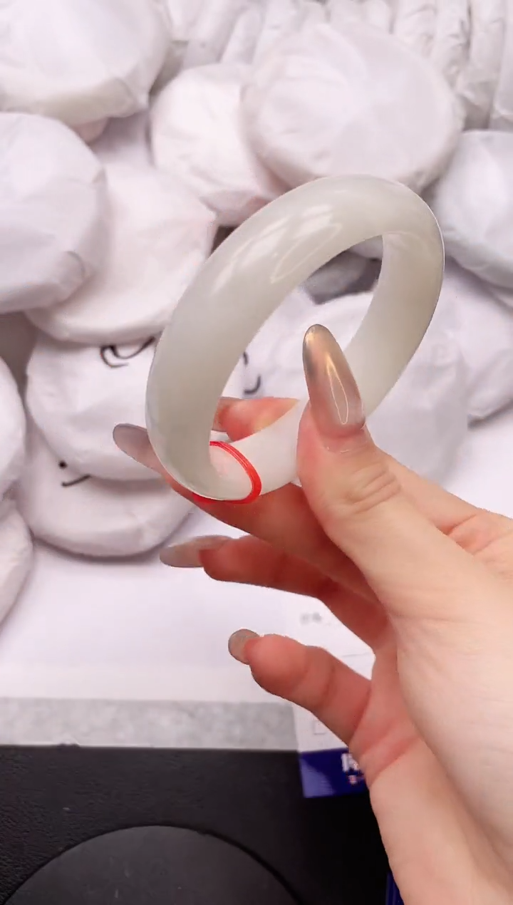 【闪购商品】和田玉手镯未镶嵌4K65-57