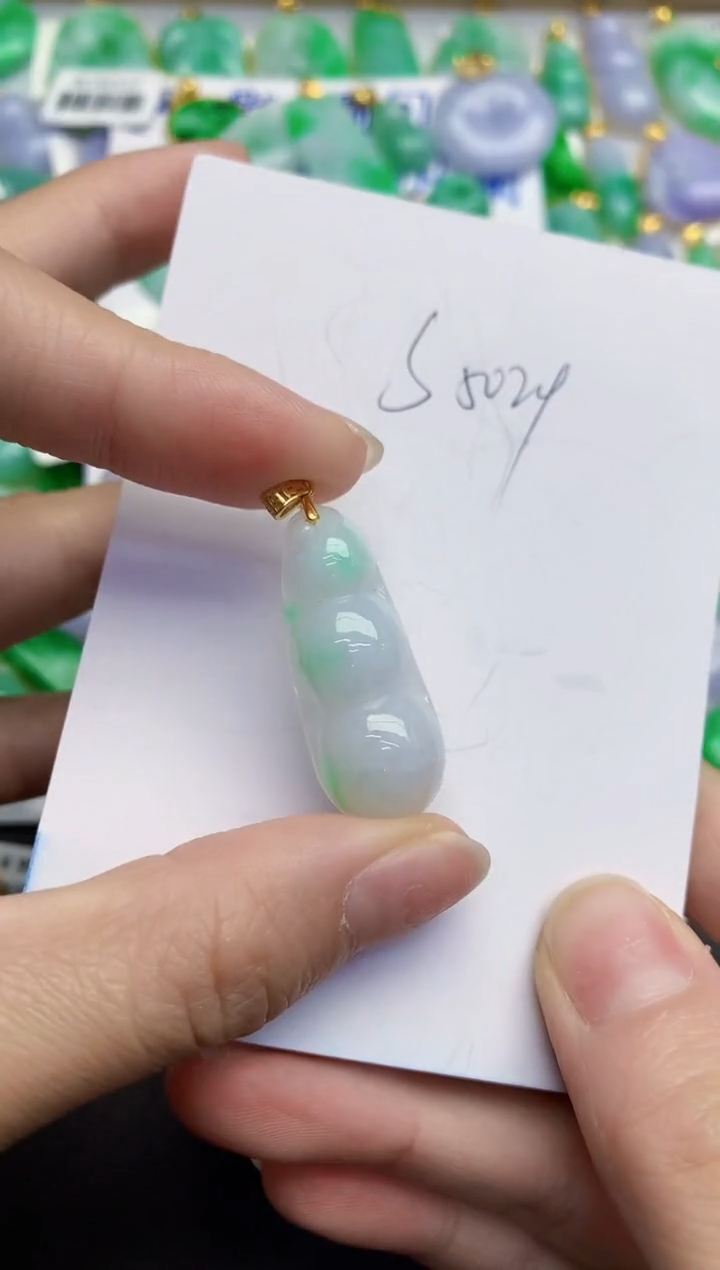 颈饰未镶嵌翡翠缅甸天然翡翠A货