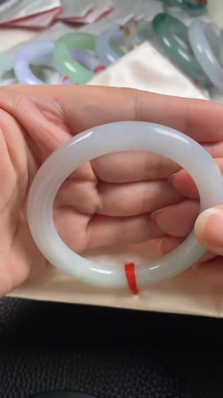 【闪购商品】翡翠手镯未镶嵌手镯55.7