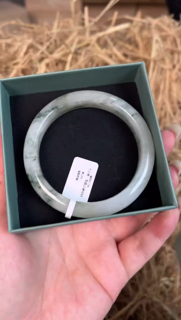 未镶嵌手镯石英质玉A-706