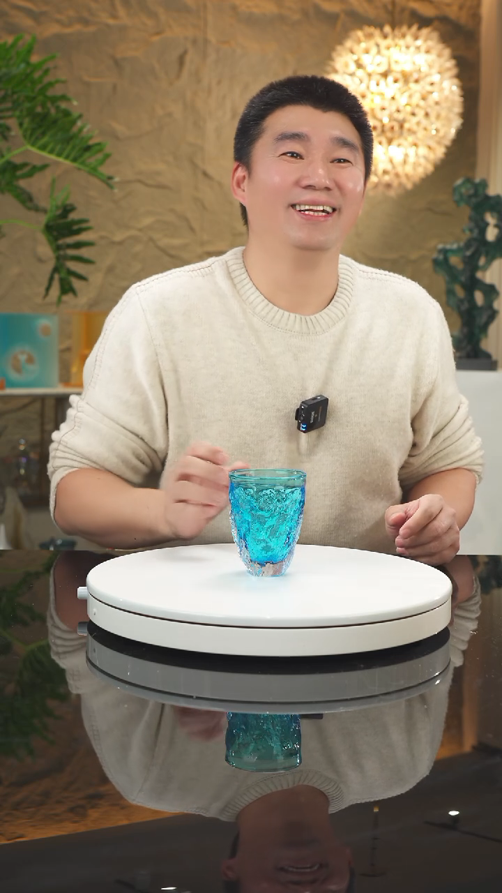 【闪购商品】摆件设计款天空蓝水杯