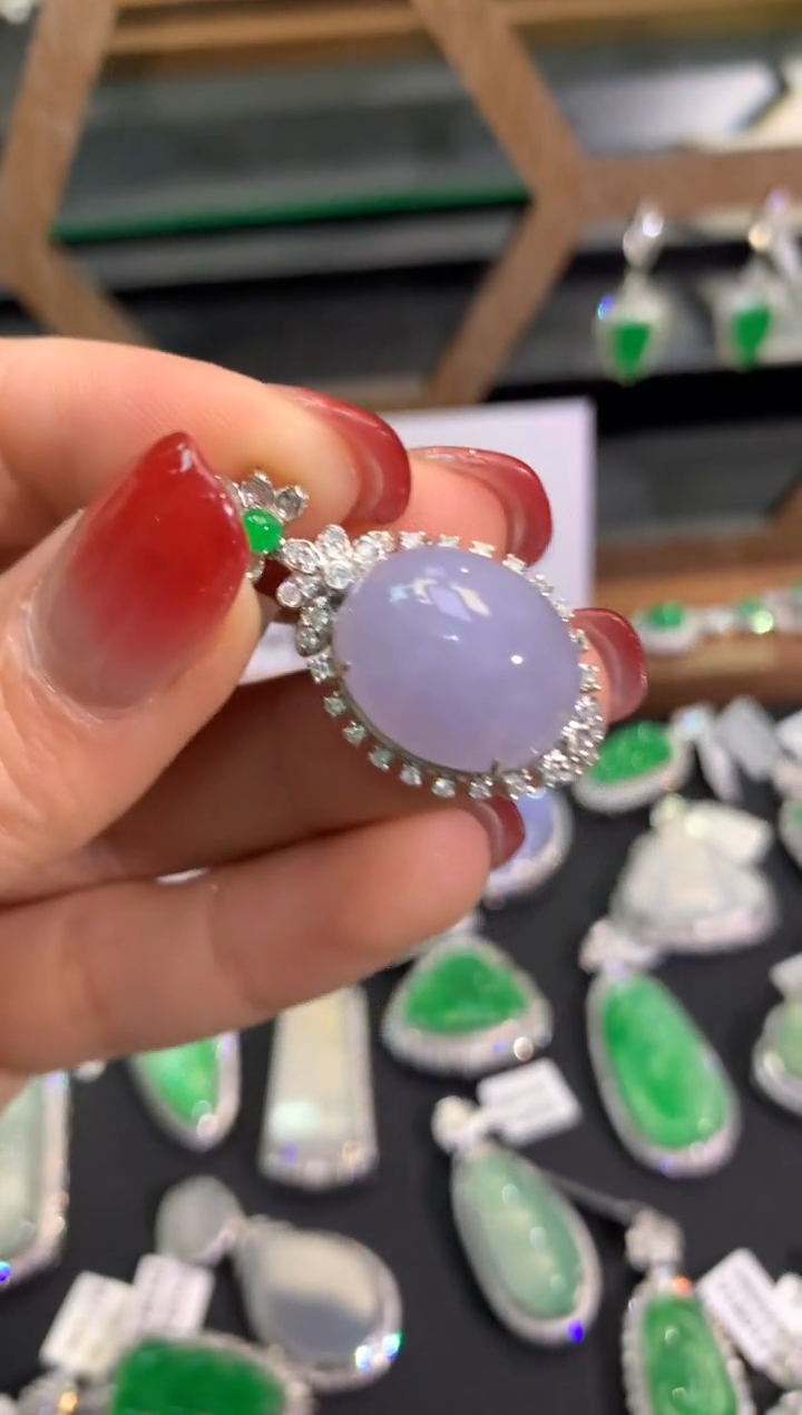 【闪购商品】翡翠吊坠(不含链)18K金镶嵌吊坠