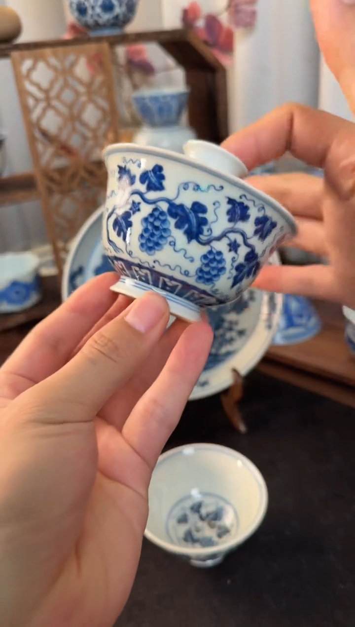 盖碗瓷仿明葡萄平头盖碗