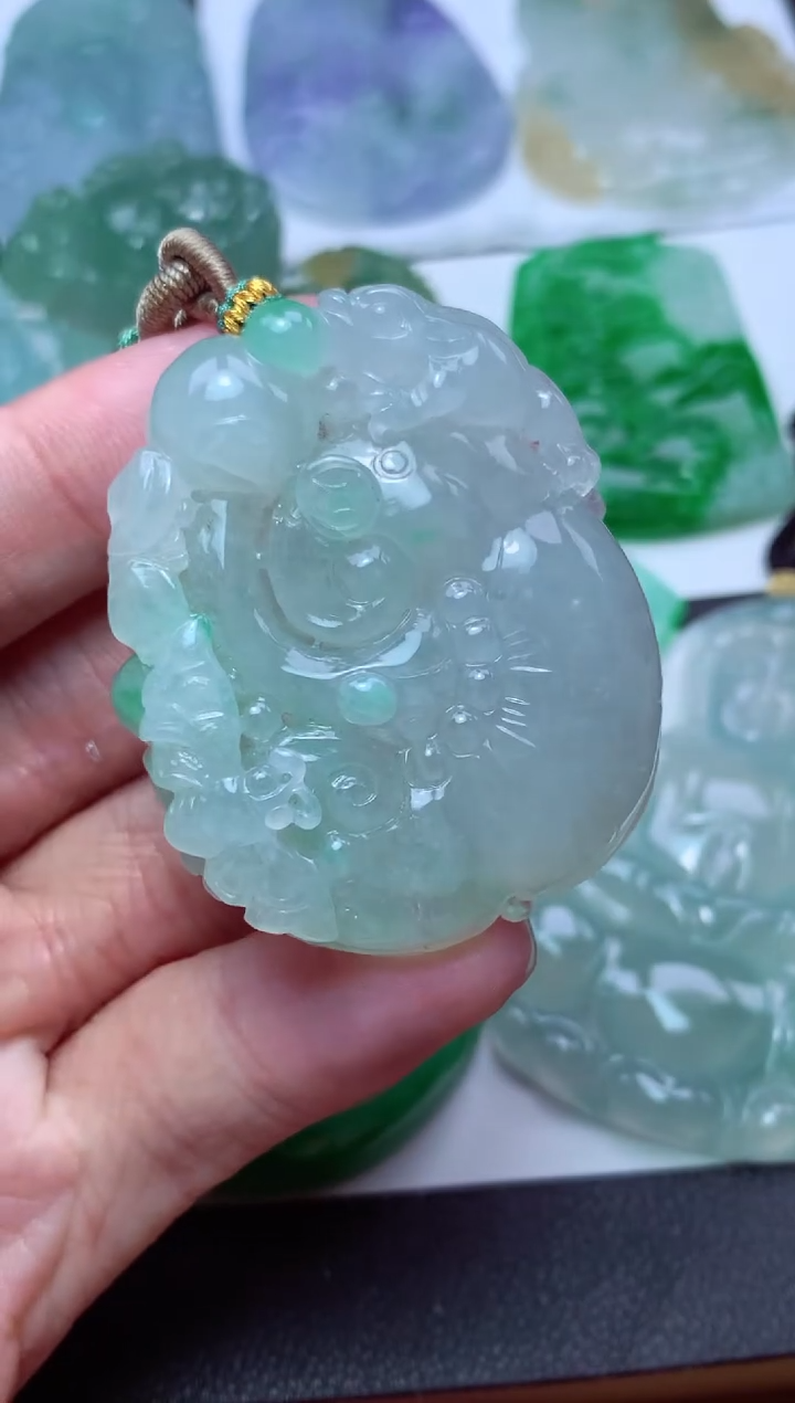 翡翠未镶嵌颈饰天然翡翠