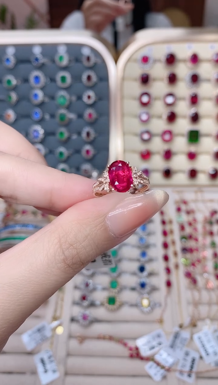 18K金戒指18K金镶嵌碧玺1