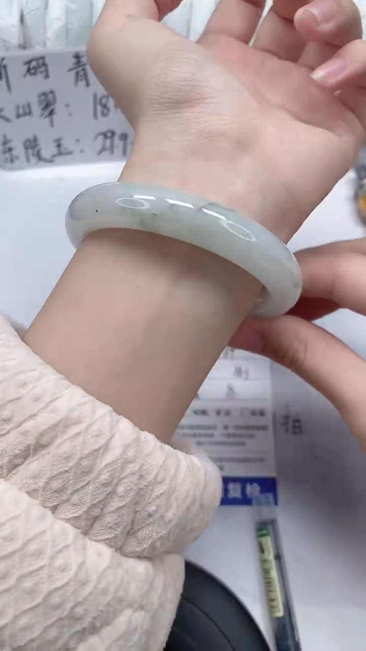 未镶嵌手镯石英质玉114-57/58
