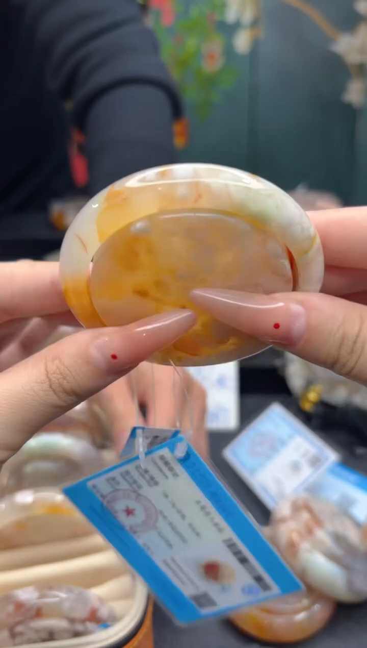 【闪购商品】石英质玉手镯未镶嵌2233（56圈赠送镯心）