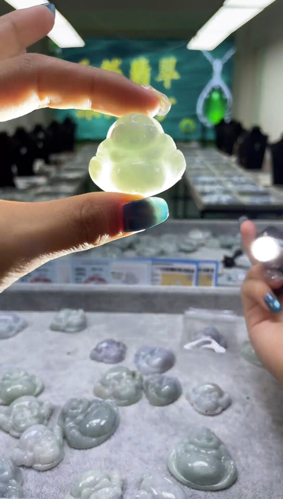 翡翠挂件未镶嵌a058