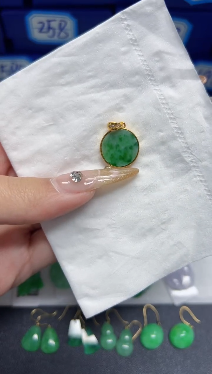 【闪购商品】翡翠颈饰银S925镶嵌Y缅料A货/多样性发货/一件