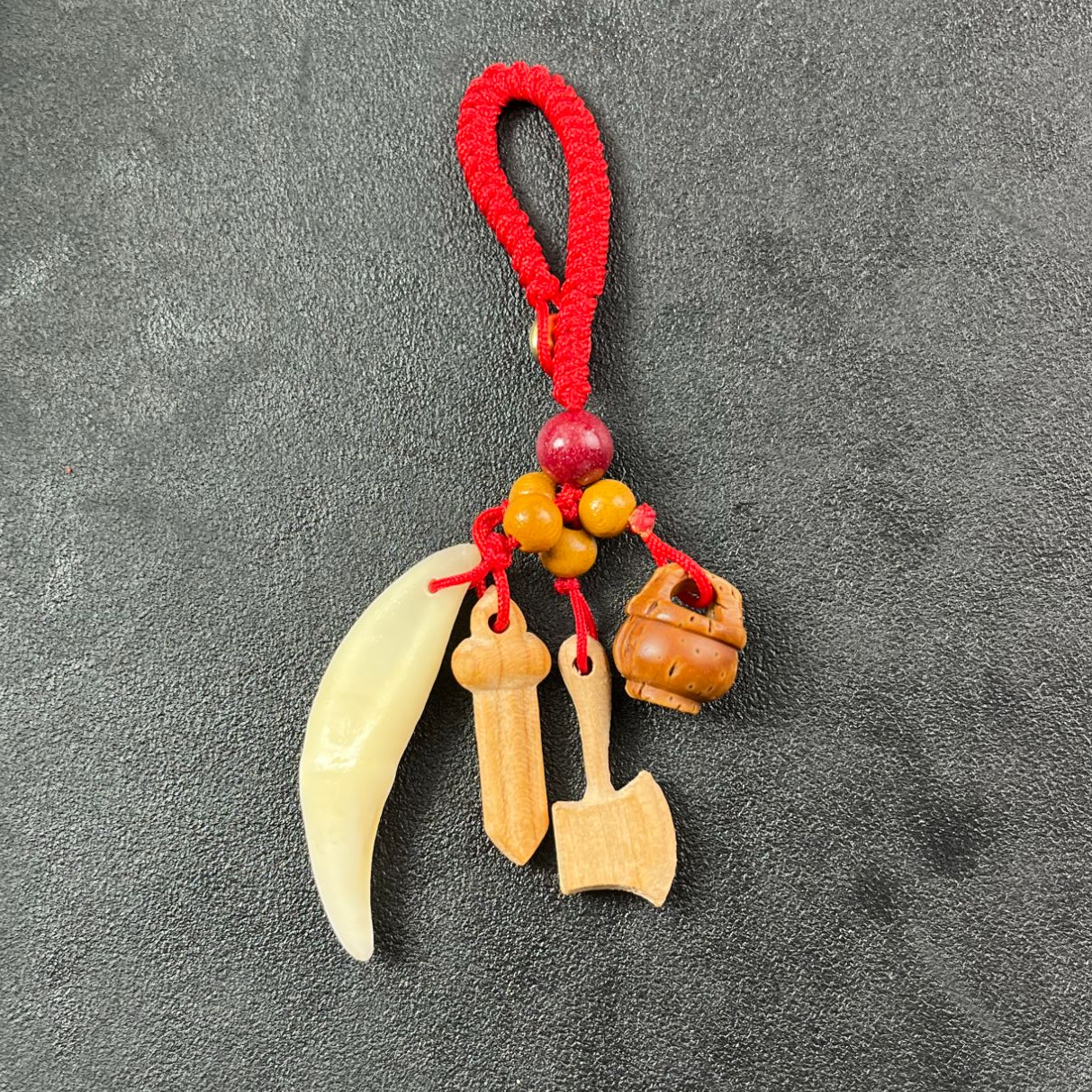 【钥匙扣】黑狗牙藏獒牙男女本命年钥匙扣衣服挂件