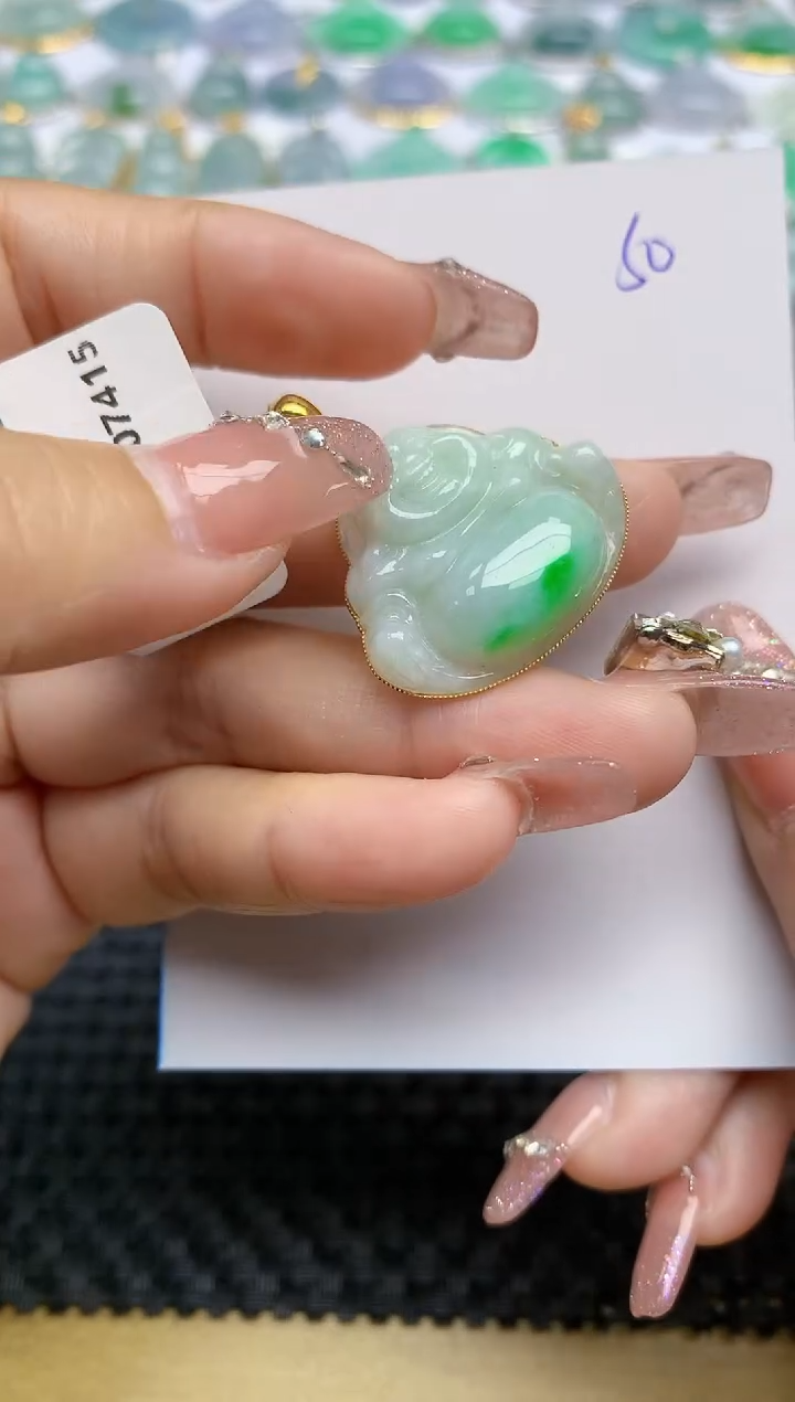 【闪购商品】翡翠颈饰18K金镶嵌天然A货翡翠 50