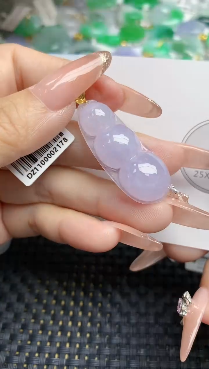 颈饰18K金镶嵌翡翠天然缅甸A货翡翠百元以上9元证书费自理