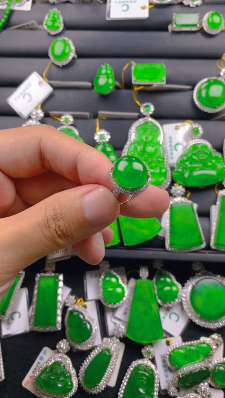 【闪购商品】翡翠戒指银S925镶嵌11111111