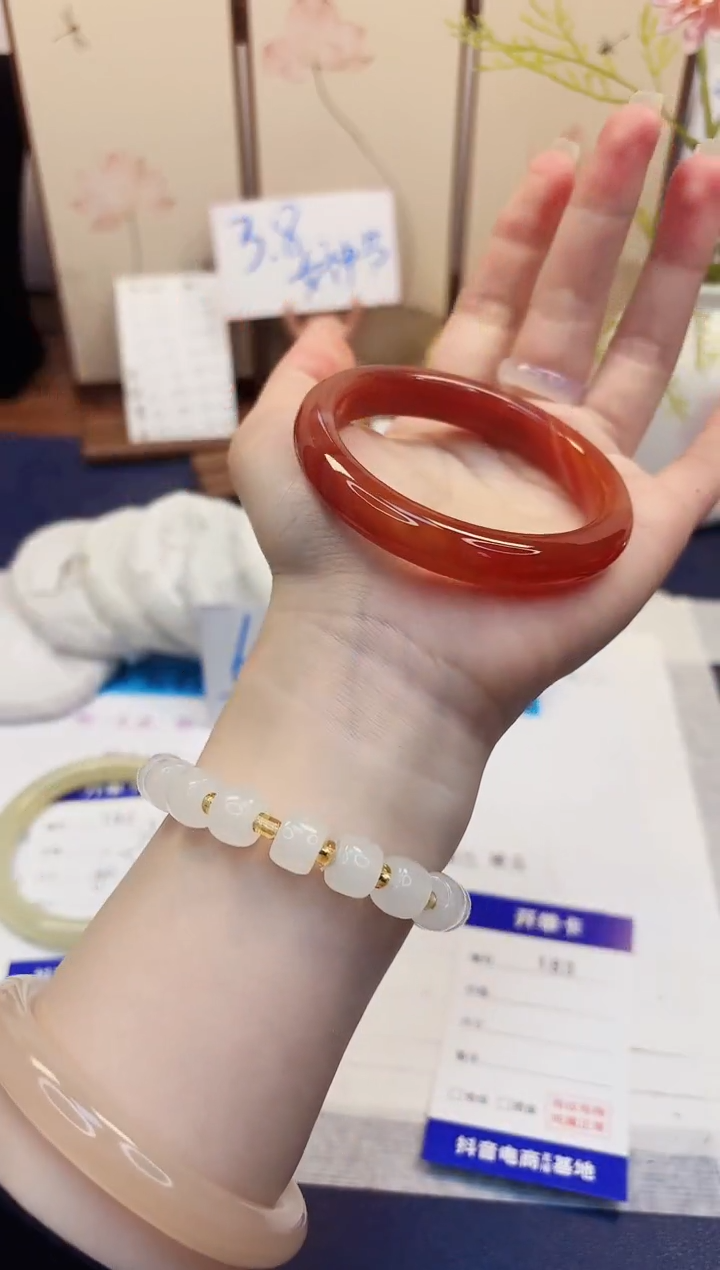 【闪购商品】石英质玉手镯未镶嵌183-玛瑙-圈口56