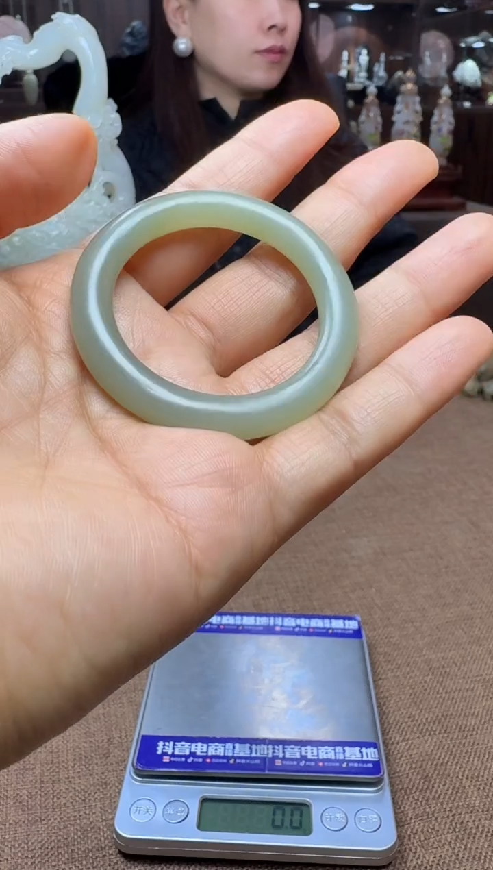 【闪购商品】和田玉颈饰未镶嵌111