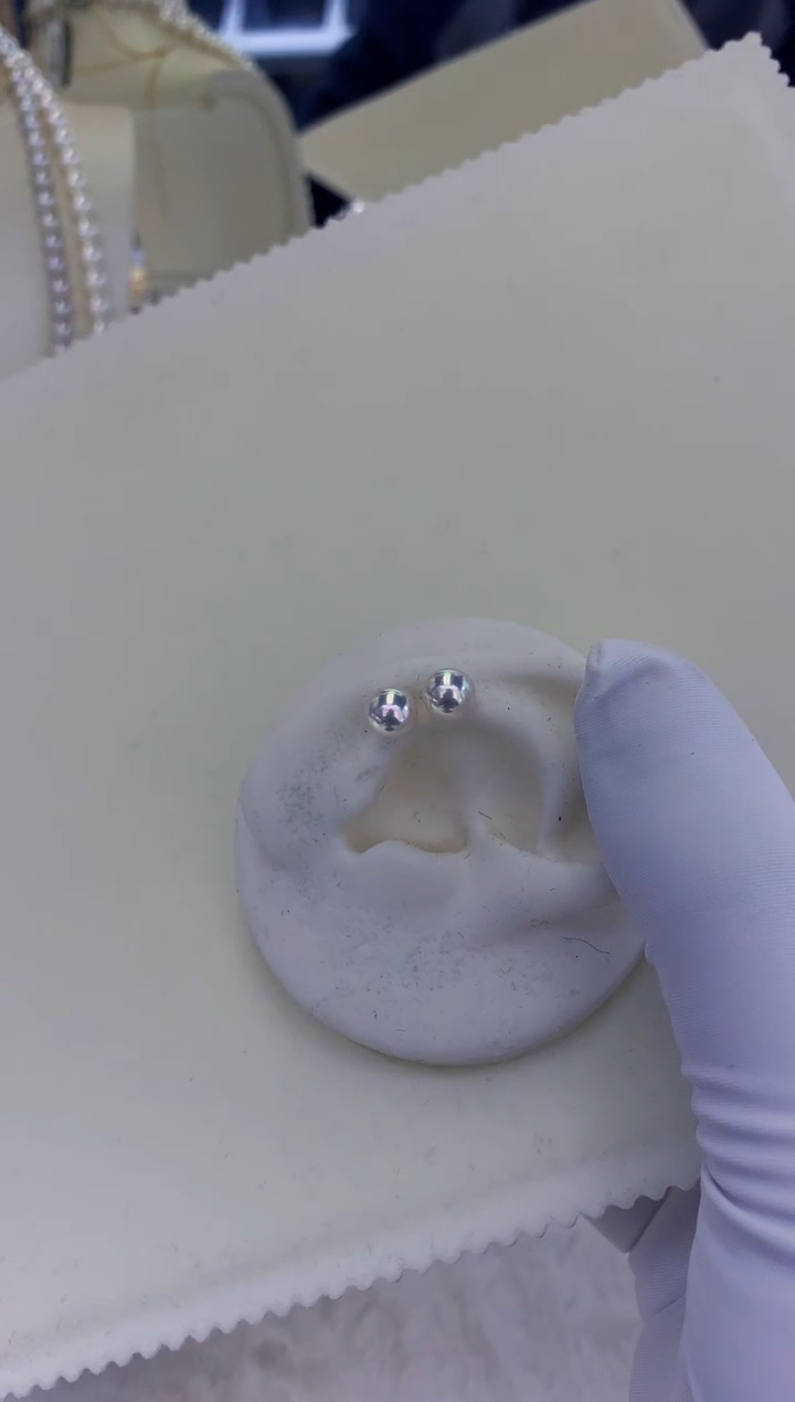 18K金镶嵌饰品海水珍珠6-7素钉定制