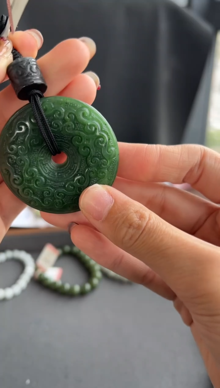 颈饰未镶嵌和田玉6683号买断