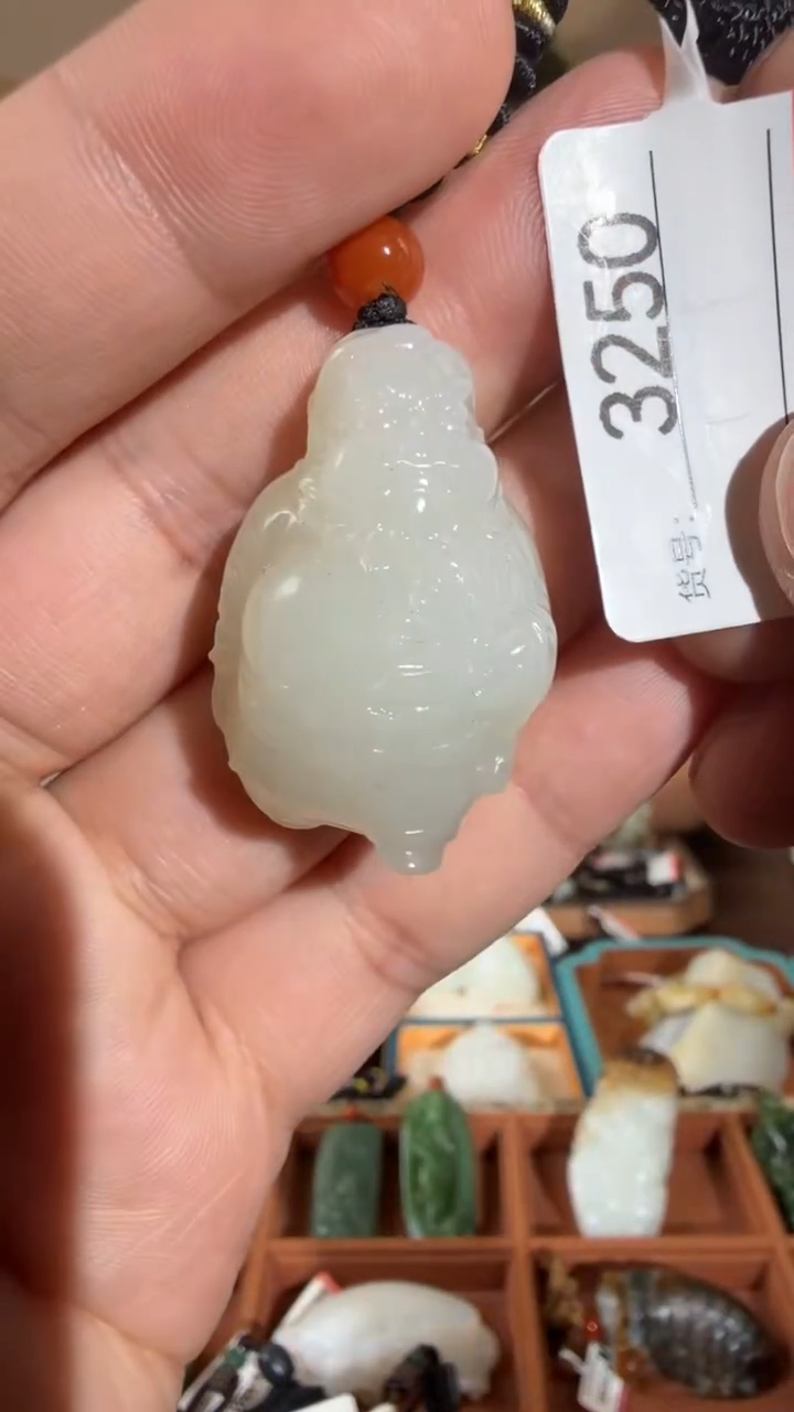 颈饰未镶嵌和田玉3250