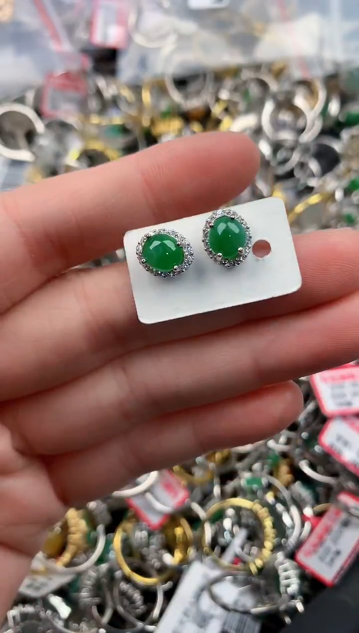 银S925镶嵌戒指翡翠888               3