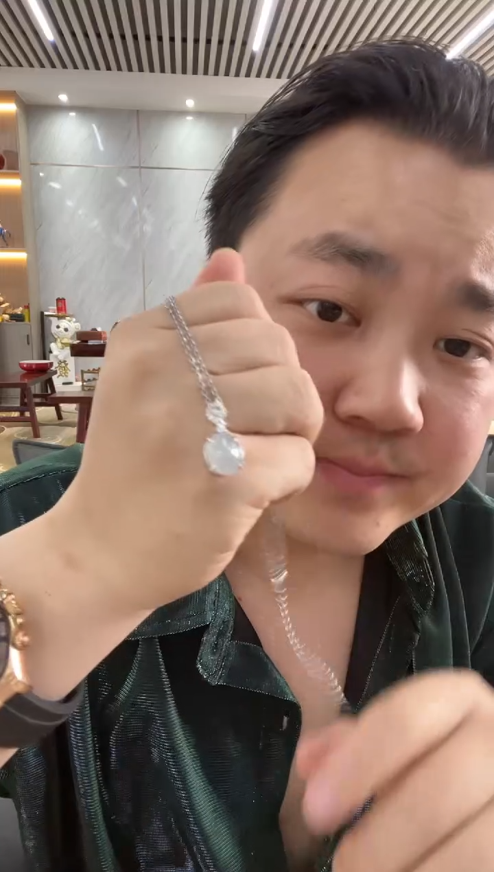 【闪购商品】翡翠颈饰未镶嵌吊坠