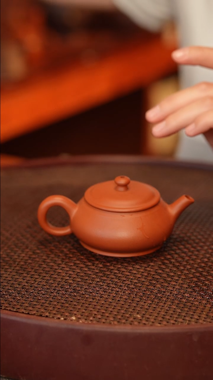 茶壶紫砂全手 大红袍 扁玉 100cc