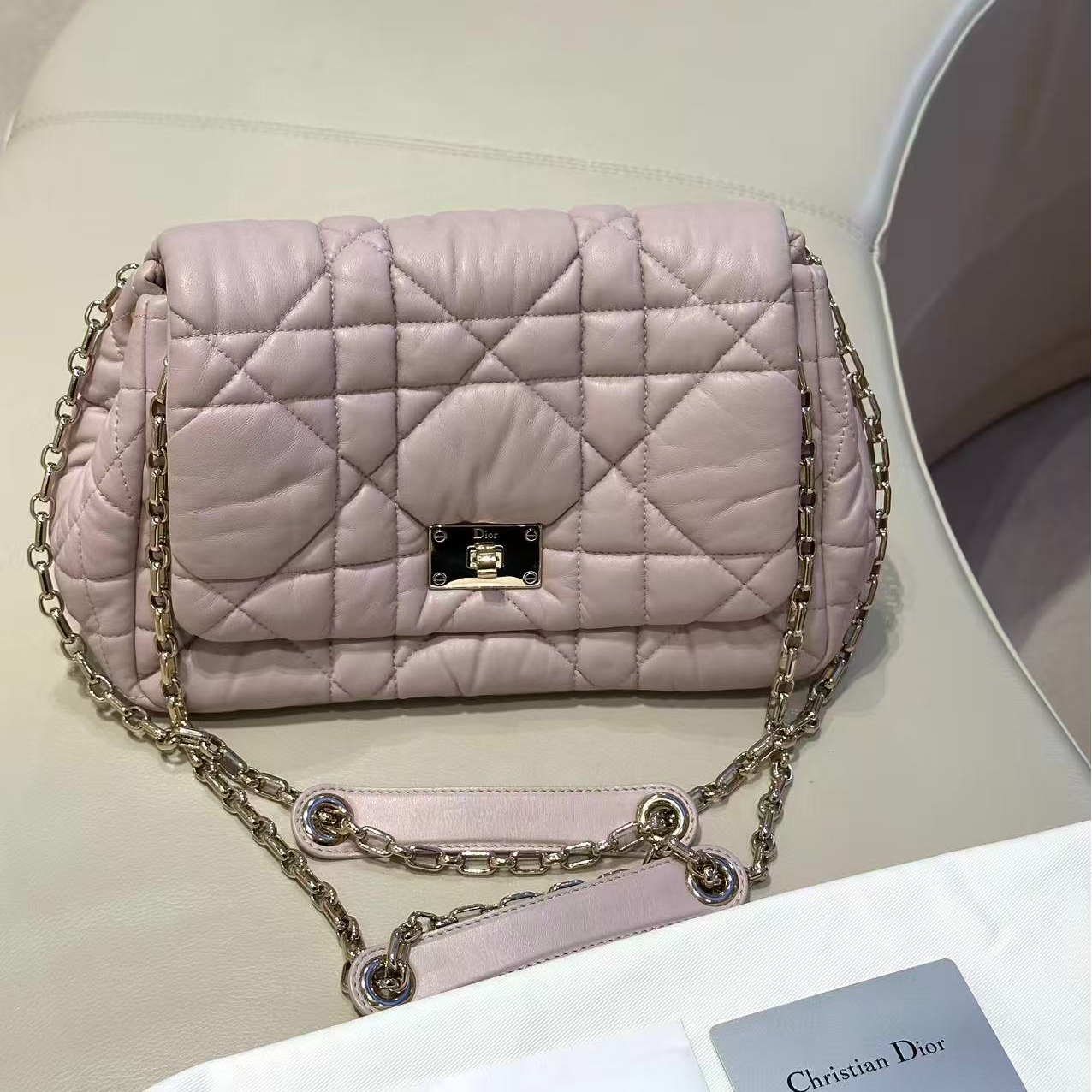 95新 DIOR/迪奥 粉色 羊 萎格云朵链条包 淡金扣/111226