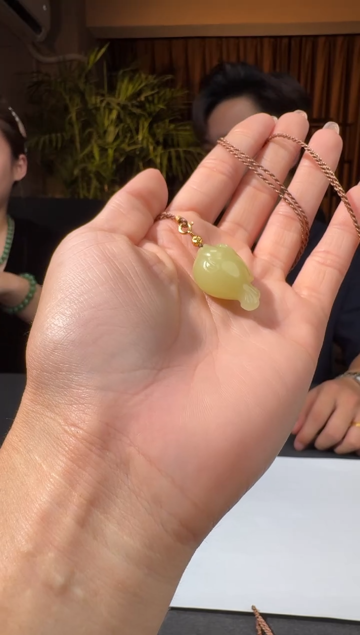 和田玉未镶嵌颈饰100吴倩5.26多样性拍一发一
