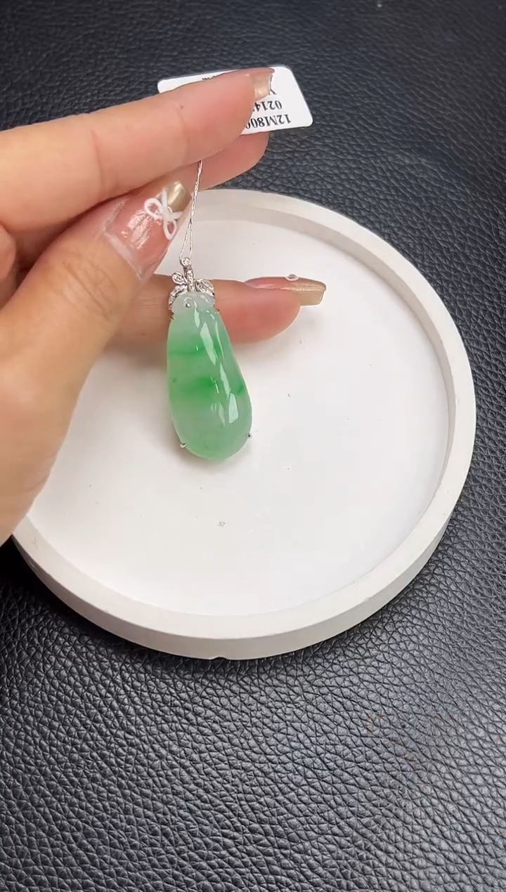 【闪购商品】翡翠颈饰18K金镶嵌YM1122-2 福瓜