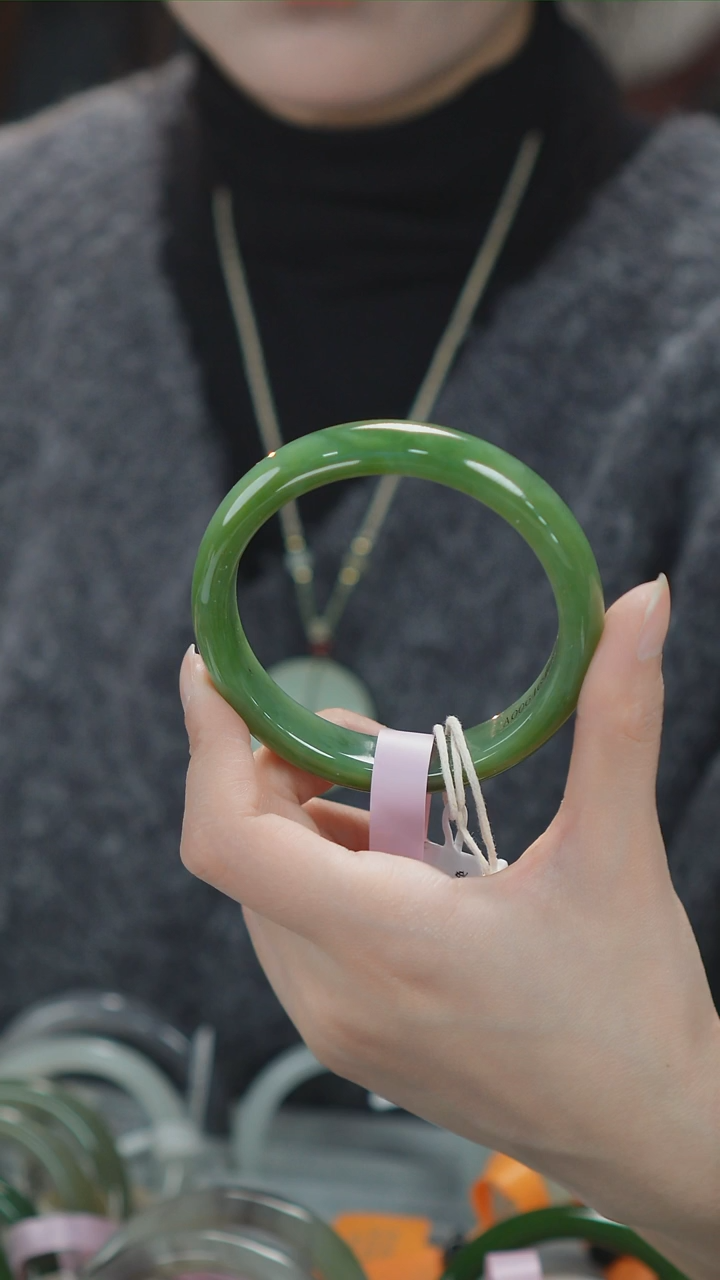 【闪购商品】和田玉手镯未镶嵌天然和田玉手镯拍一发一60